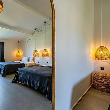 Artotel Hotel *