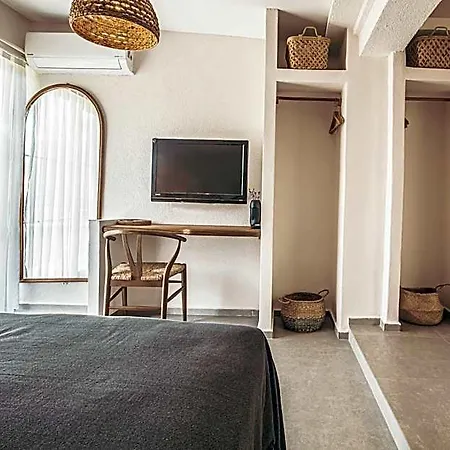 Otel Artotel